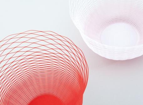 AIRVASE | RED × WHITE